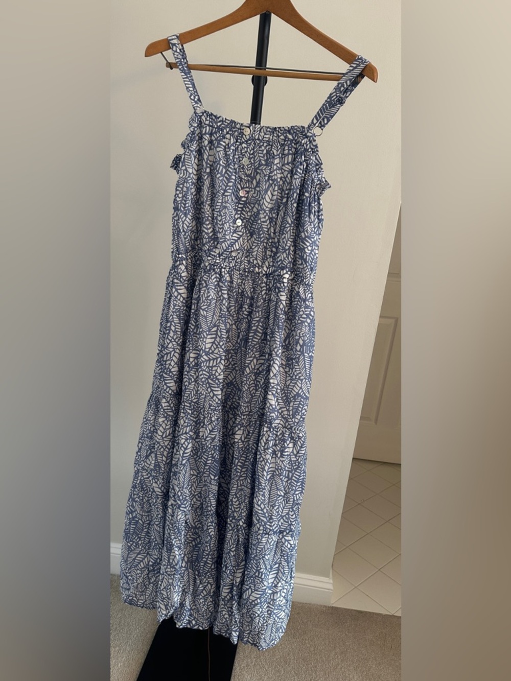 KEREN Harte Women’s Maxi Dress Blue and White Leaf-Print